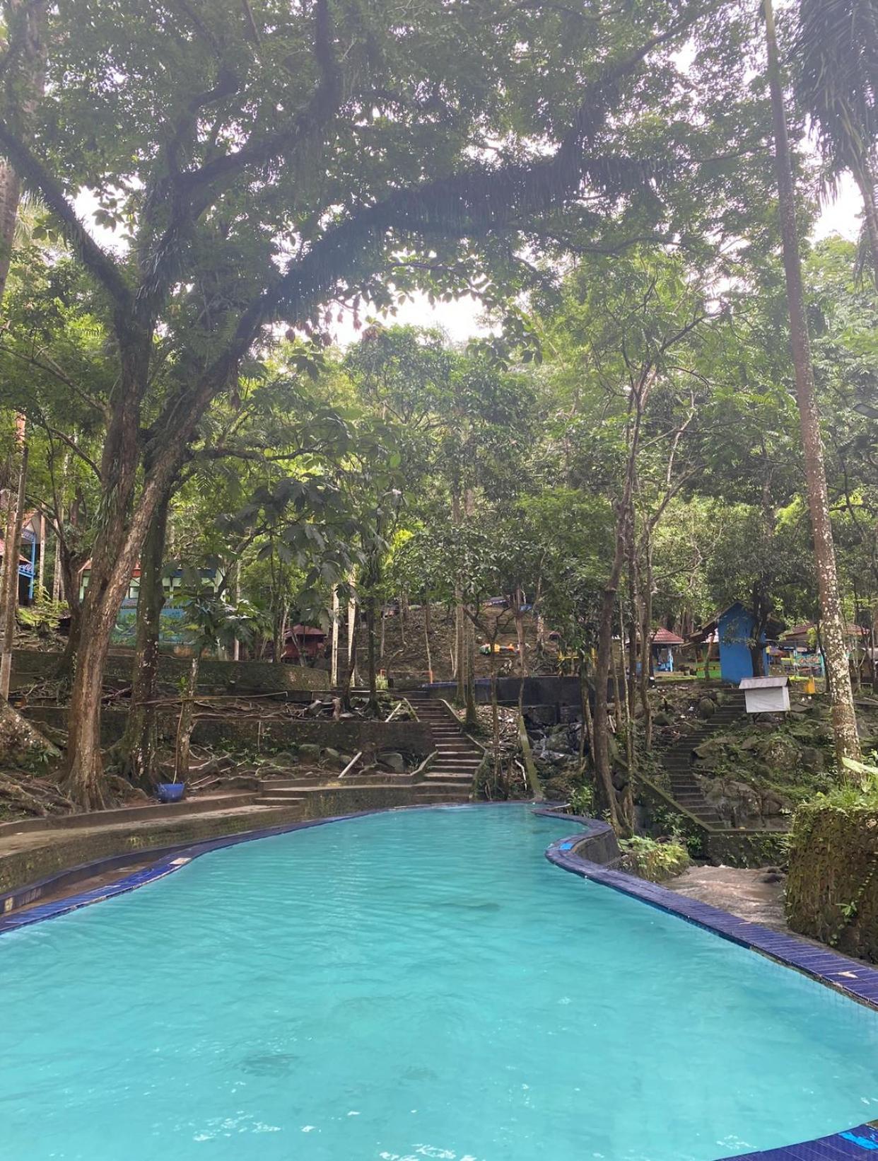 Hakata Lejja Near Natural Hot Spring Batu-Batu Exterior foto